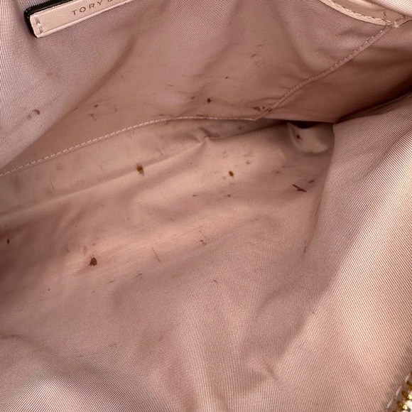 Tory Burch Fleming Medium Pouch - Picture 12 of 14